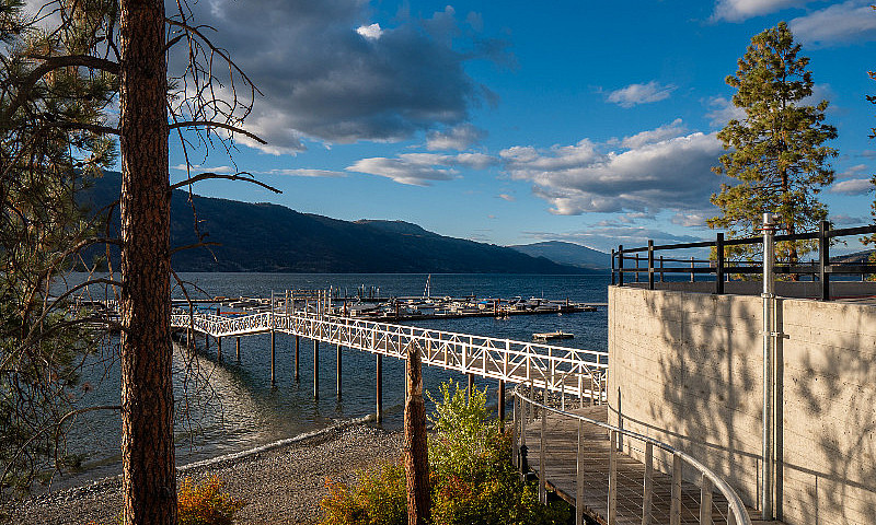 Lake View Building L...