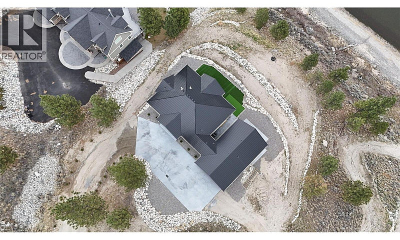 6472 Monck Park Road...