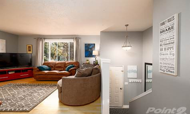 Homes For Sale In We...