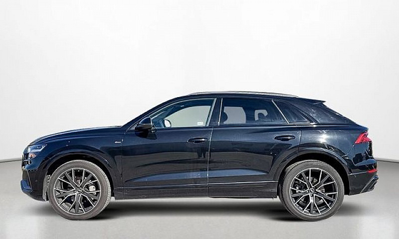 2022 Audi Q8 Progres...