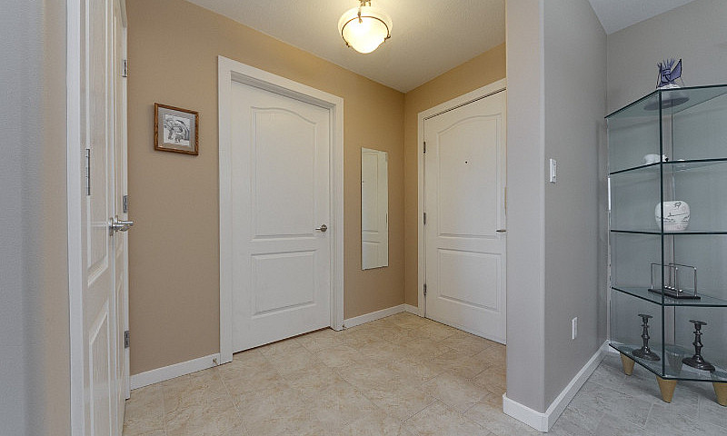 Beautiful Condo In S...