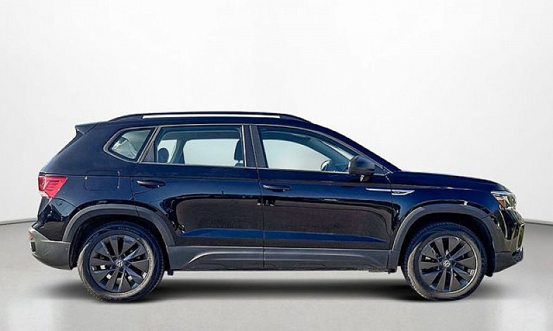 2022 Volkswagen Taos...