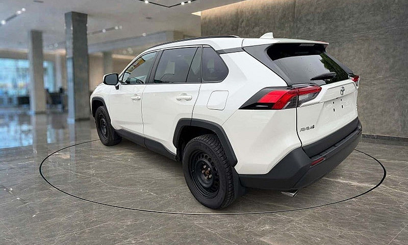 2022 Toyota Xle Prem...
