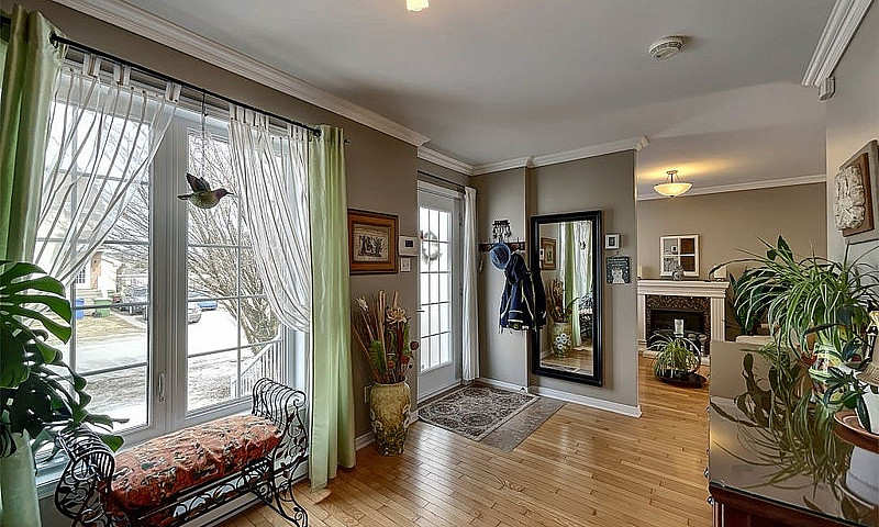 $425,000 - Townhouse...