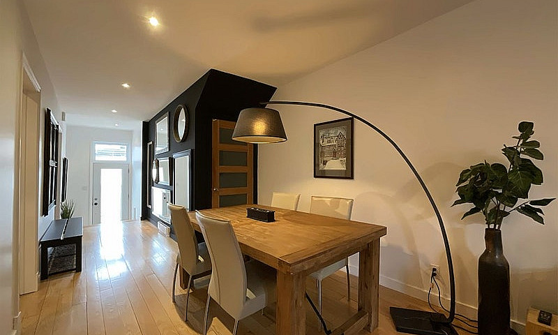 $2,199,000 - Triplex...