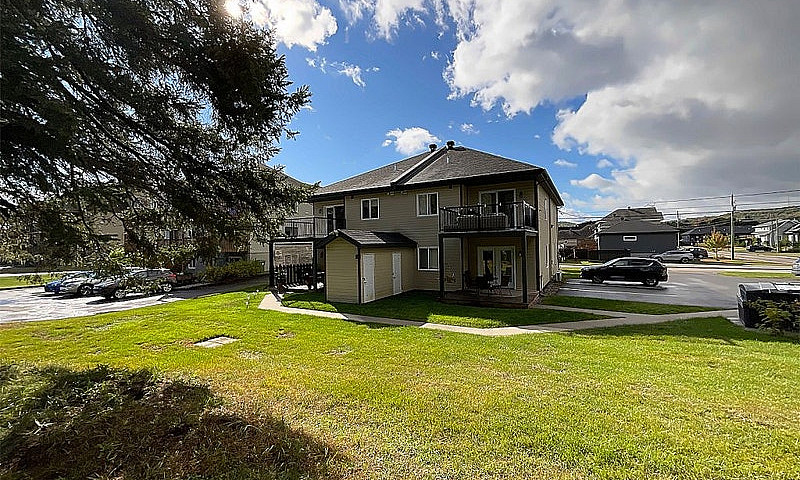 $585,000 - Duplex Fo...