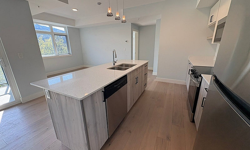 2 Bedroom, 2 Bathroo...