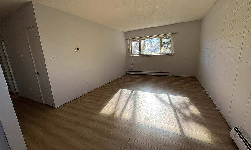 2 Bedroom Suite In A...
