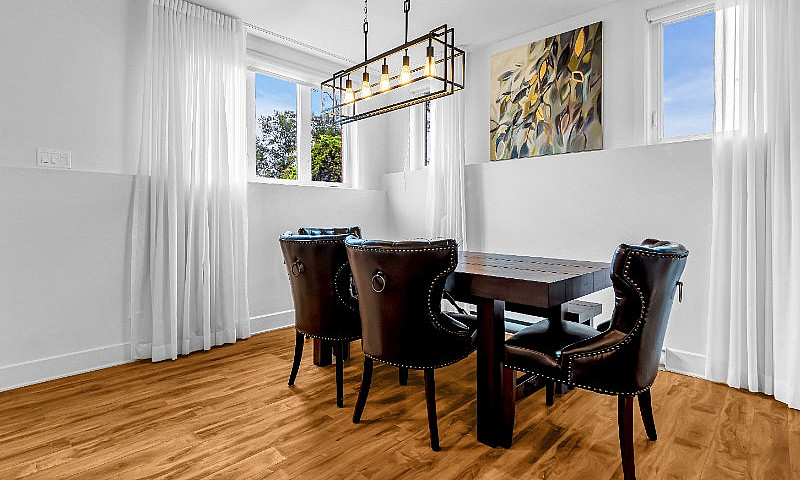 Condo À Vendre À Can...