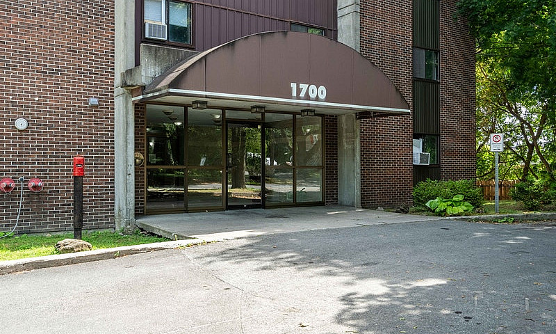 4 1/2 À Louer Laval ...