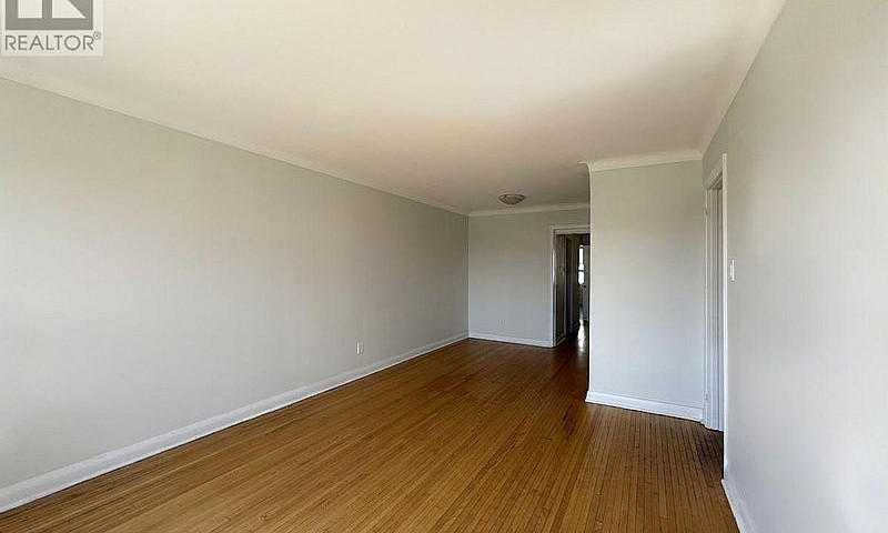2Nd Fl - 82 Lanark A...