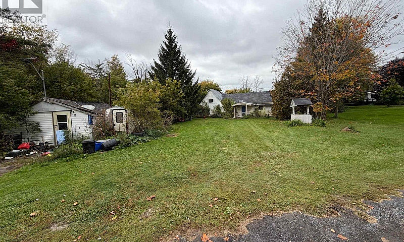 18495 Dundas Street ...