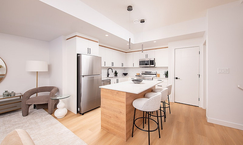 Breeze Nouveau Townh...