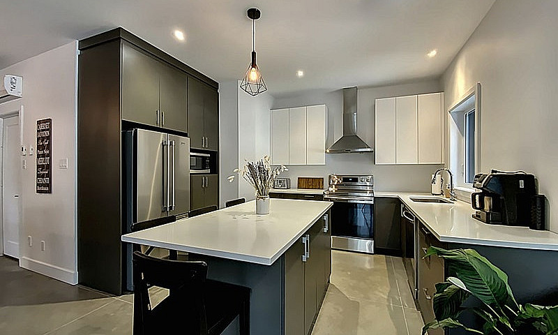 549 999$ - Condo À V...