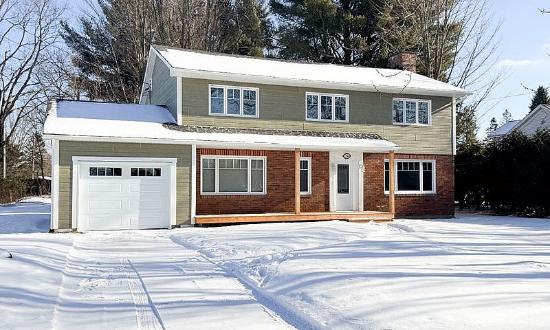 $660,000 - 2 Storey ...