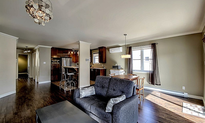 240 000$ - Condo À V...
