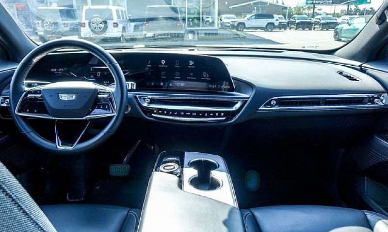 2024 Cadillac Lyriq ...