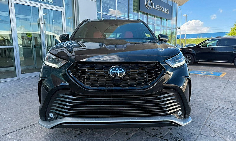 2023 Toyota Highland...