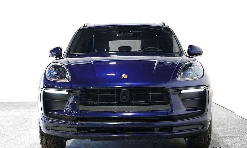 2025 Porsche Macan P...