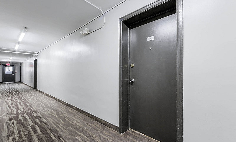 Etobicoke 1 Bedroom ...