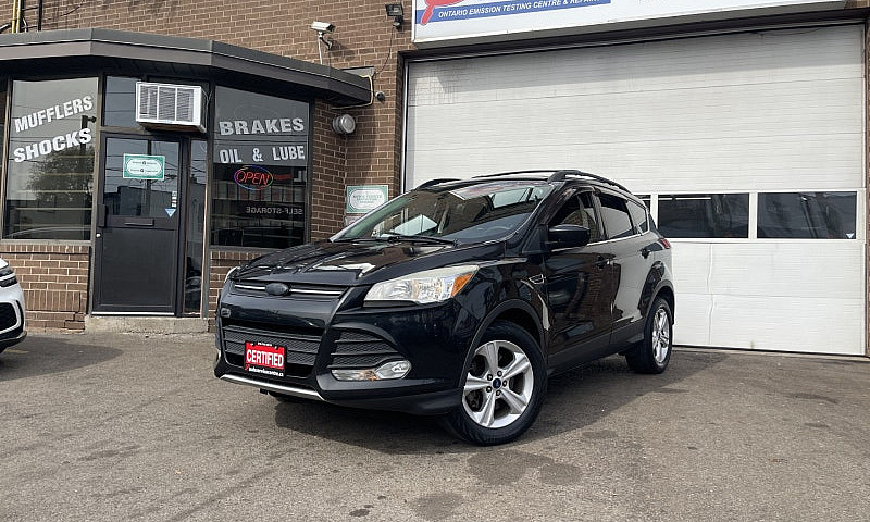 2014 Ford Escape Awd...