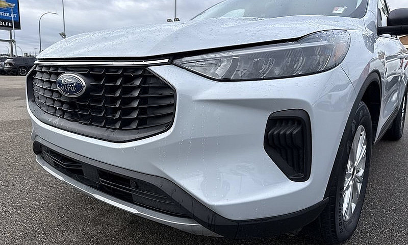 2025 Ford Escape Act...