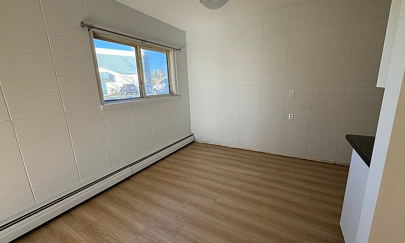 2 Bedroom Suite In A...