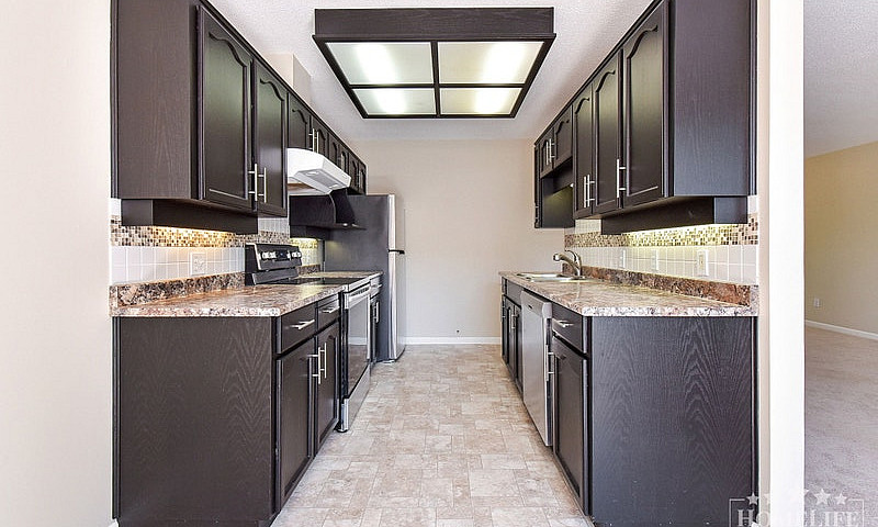 Condo For Rent – Que...