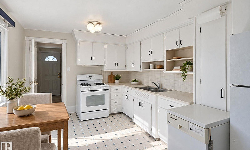 11946 70 St Nw Edmon...