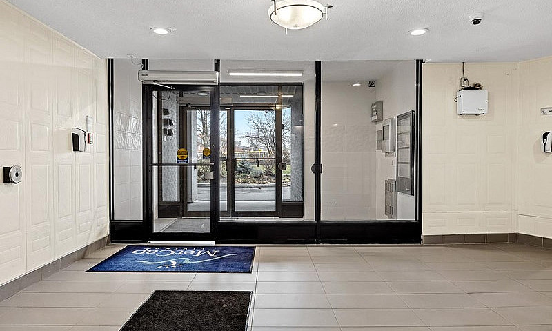 2 Bedroom Apartment ...