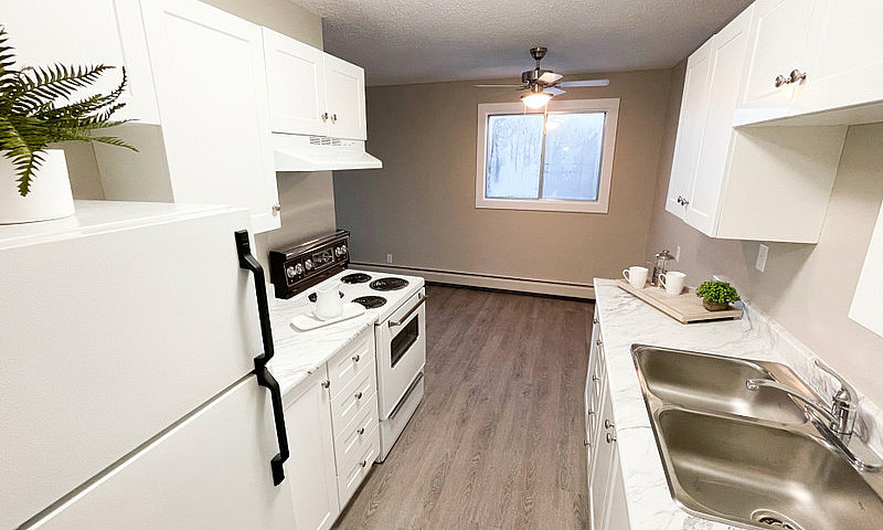 2 Bedroom Yellowston...