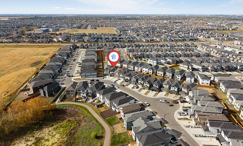 1428 11 Av Nw Edmont...