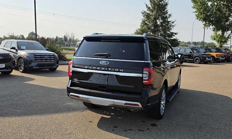 2022 Ford Expedition...