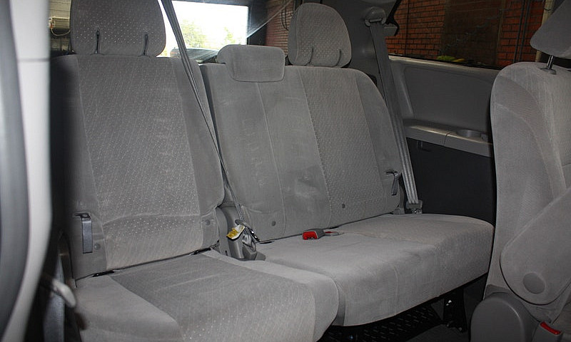 2017 Toyota Sienna L...