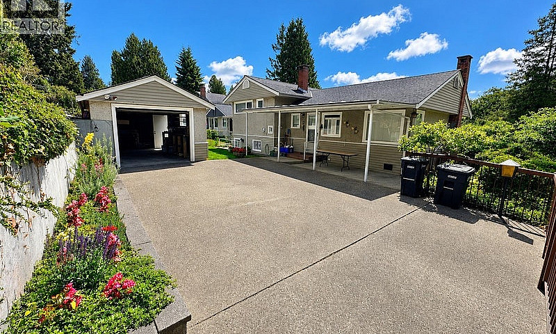 4409 Marine Drive Bu...