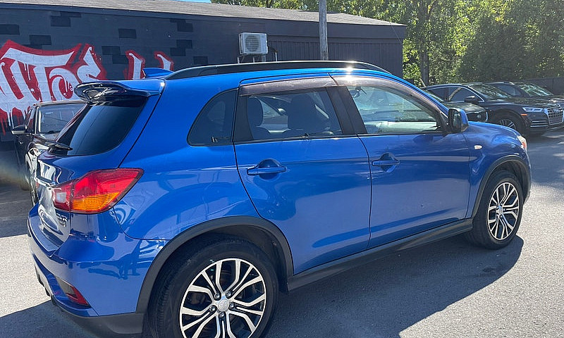 2018 Mitsubishi Rvr ...