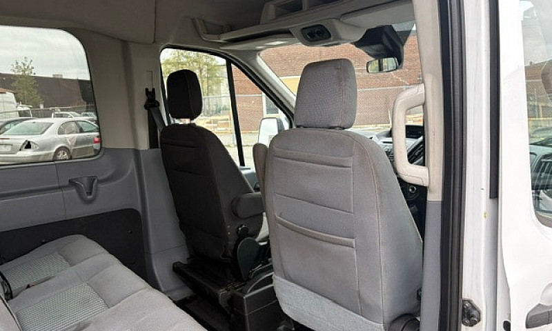 2019 Ford Transit T-...