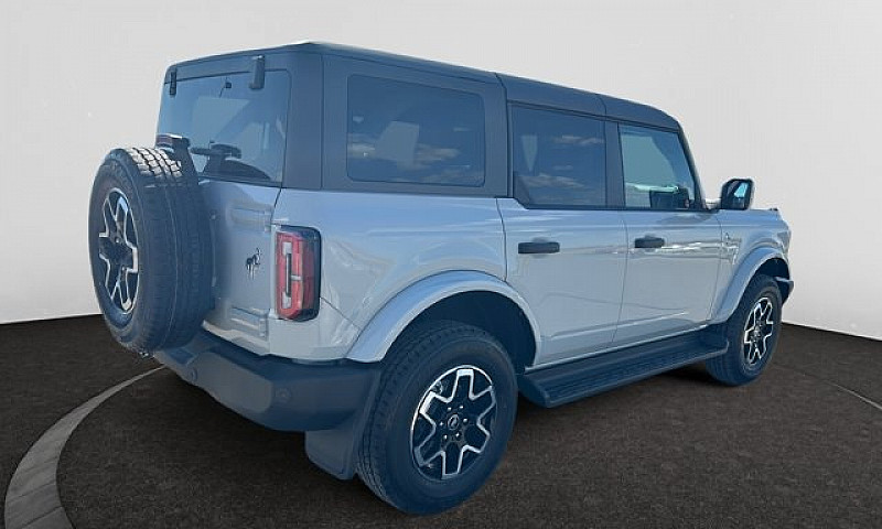 2026 Ford Bronco Out...