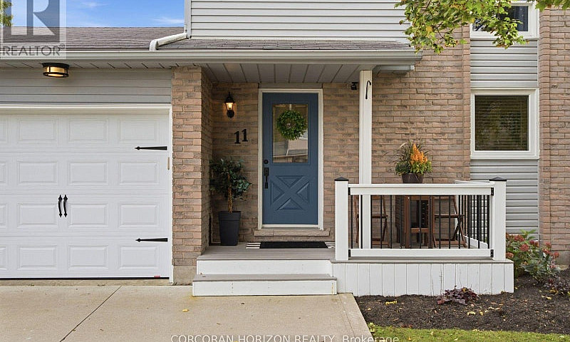 11 Sandalwood Drive ...
