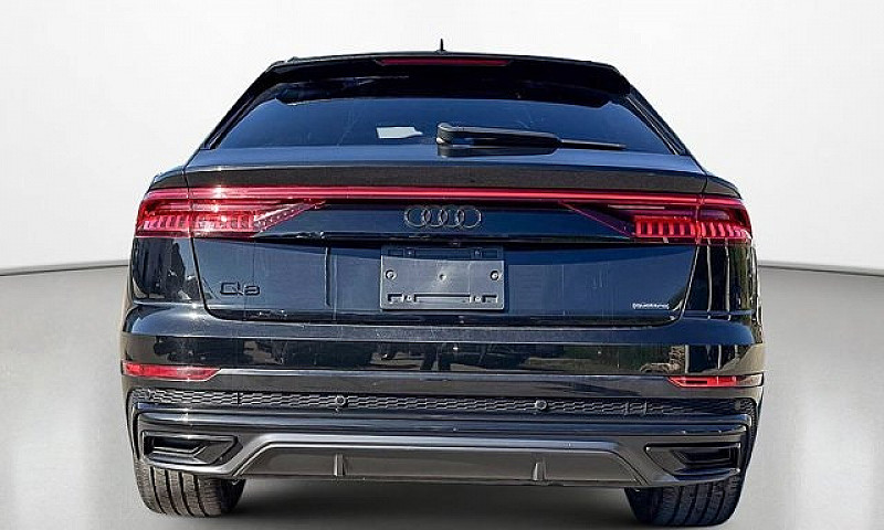 2022 Audi Q8 Progres...