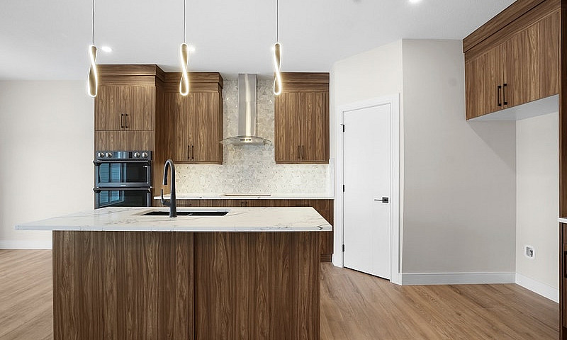 Westpark 3 Bed 2.5 B...