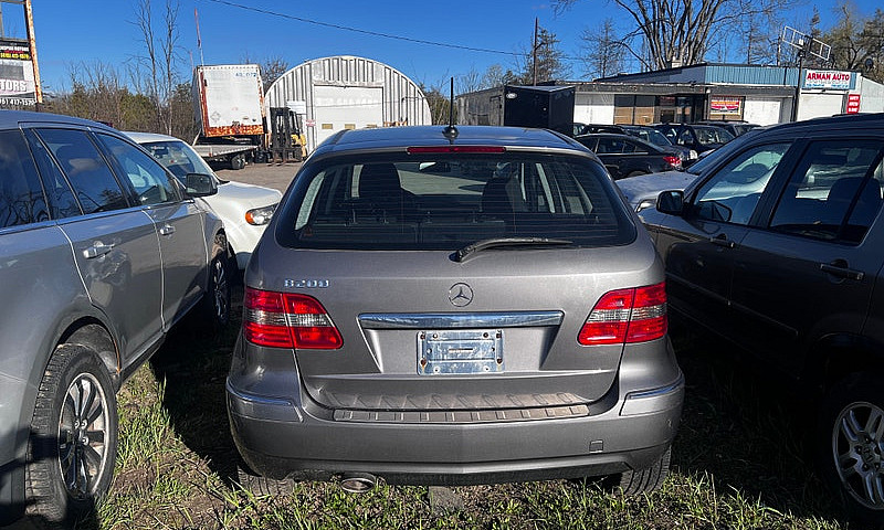 2011 Mercedes-Benz B...