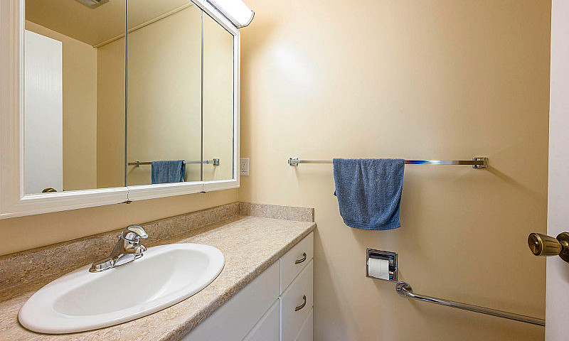 2 Bedroom Apartment ...