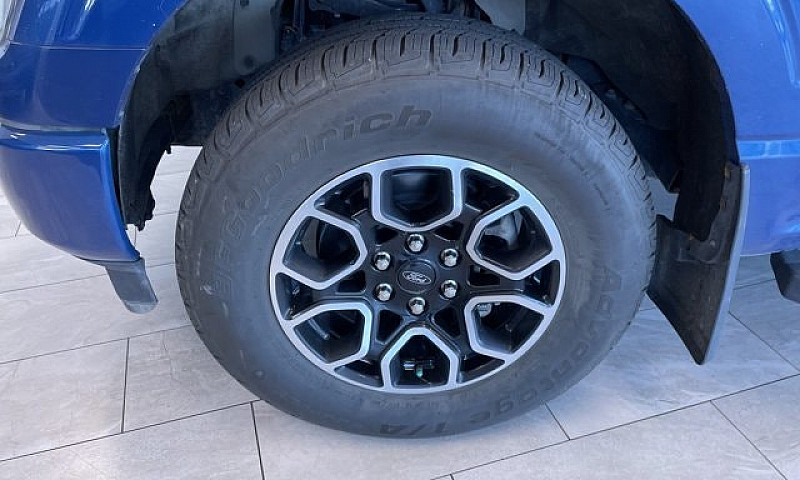 2022 Ford F-150 Lari...