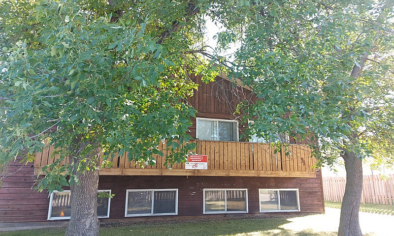 3 Bedroom 4-Plex Loc...