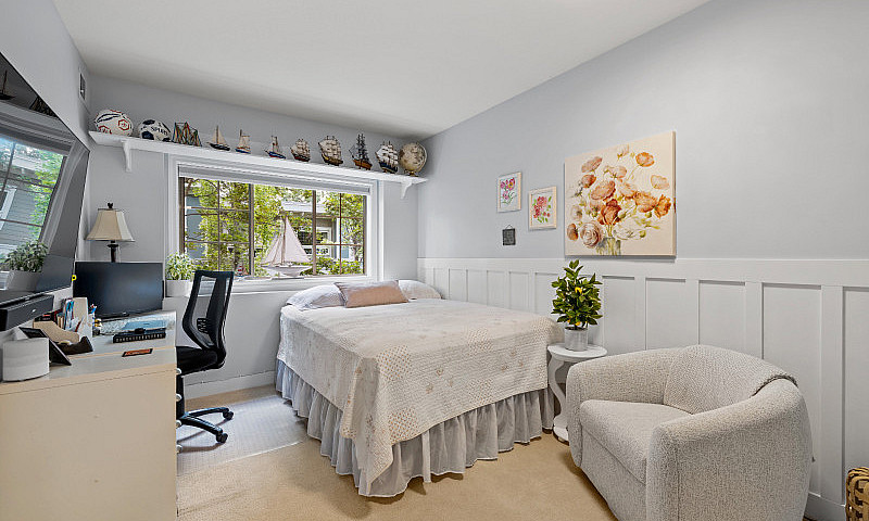 2 Bed 2 Bath 55+ Bui...