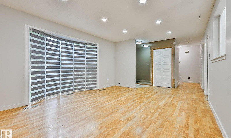 4324 70 St Nw Edmont...