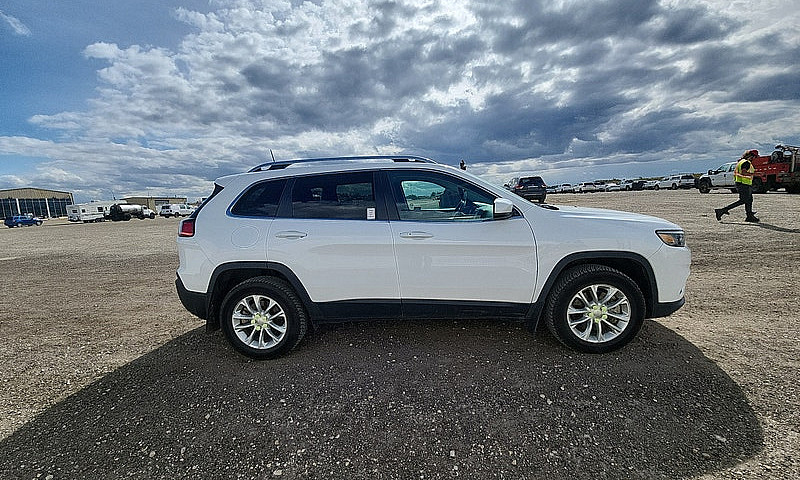 2020 Jeep Cherokee...