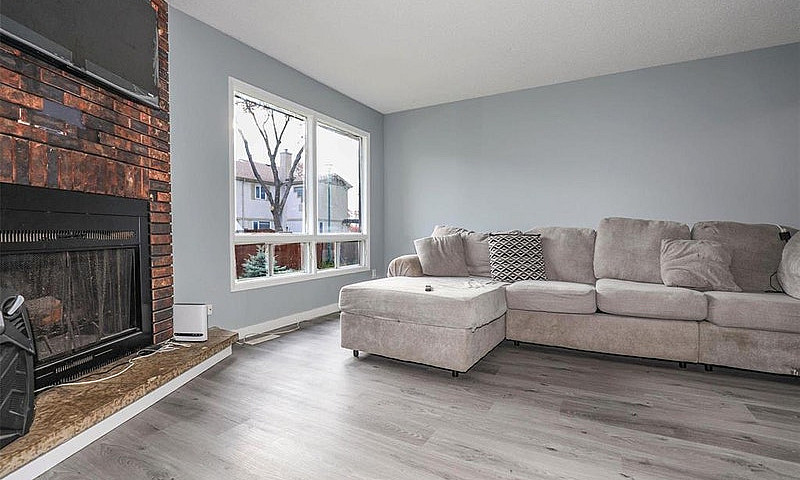 26 Agincourt Road Wi...