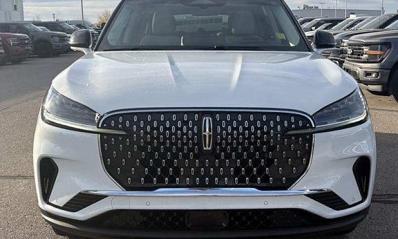 2025 Lincoln Aviator...